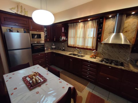 Vretti's House Villa in Islands