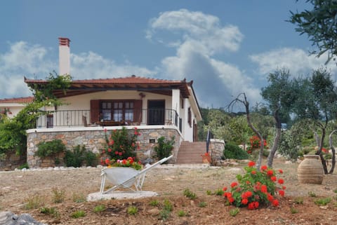 Property building, Spring, Garden