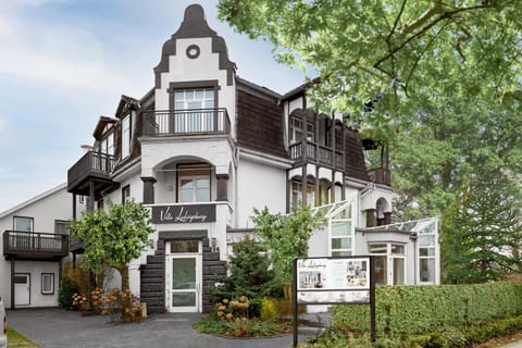 Property building, Street view