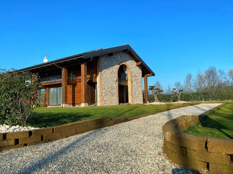 Property building, Facade/entrance, Garden