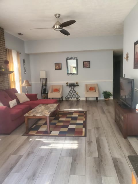 Cozy Indy Home House in Indianapolis