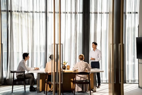 Meeting/conference room