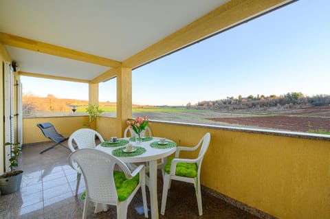 Balcony/Terrace, Garden view