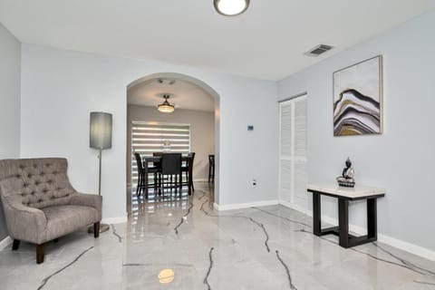 Hard Rock Hidden Gem! House in Miami Gardens