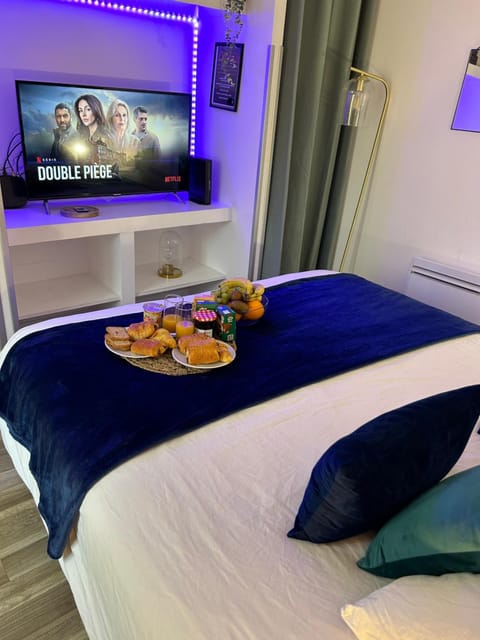 Appart' Studio cooconing - Champs Elysées - NETFLIX Apartment in Sartrouville