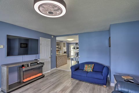 Lake Erie Waterfront Home with Sunroom and Yard! House in Lake Erie