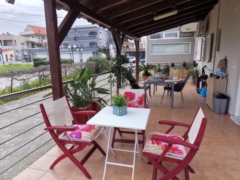 Cozy Home (close to the beach) House in Agia Marina