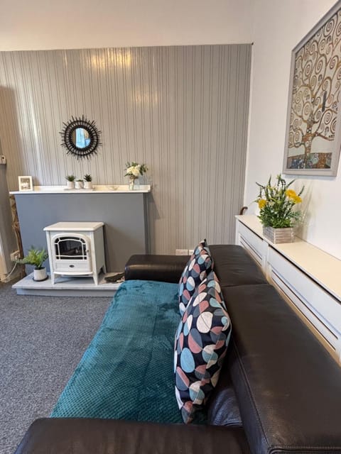 Newly refurbished town centre apartment Apartment in Oban