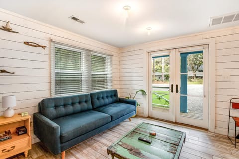 The Compound - 3 Cottages House in Folly Beach