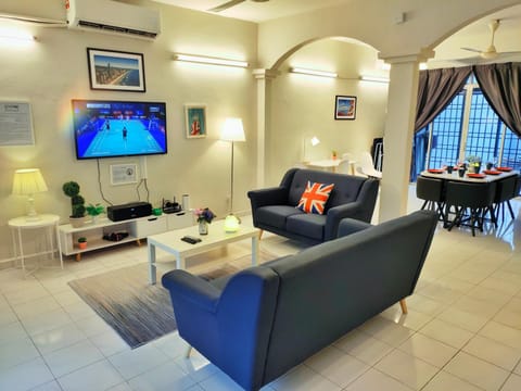 TV and multimedia, Living room, Seating area