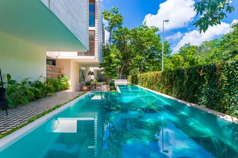 Property building, Swimming pool