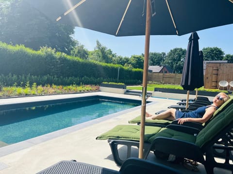 Swimming pool, Swimming pool