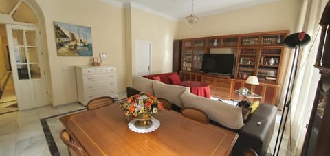 Lounge or bar, Dining area