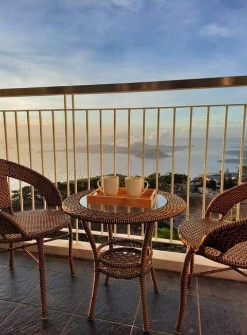 Balcony/Terrace, Lake view
