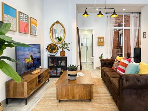 Bathroom, TV and multimedia, Living room