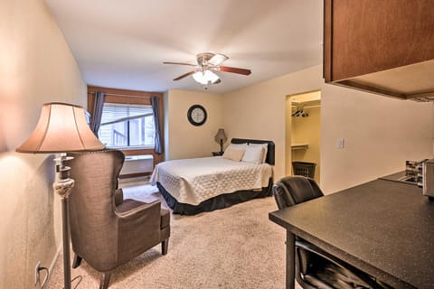 2 Blocks to Light Rail Denver Unit with Kitchenette Apartment in Greenwood Village
