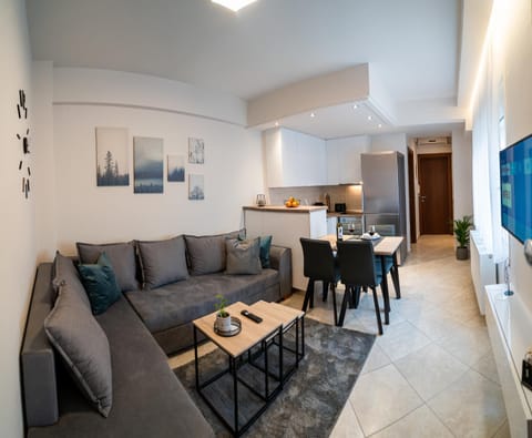 Living room, Seating area, Dining area