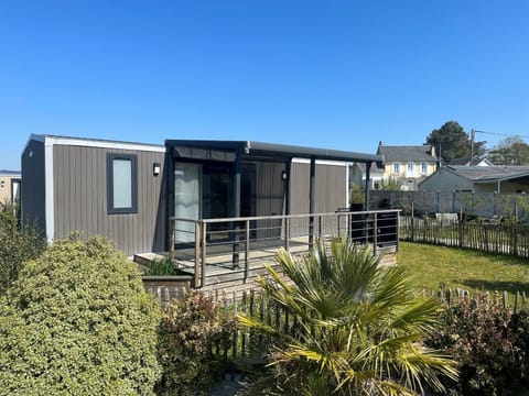 Mobil-home 6 pers, 3 chambres, piscine chauffée, plage à 200m, terrasse couverte - FR-1-361A-12 House in Jullouville