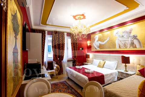 Photo of the whole room, Internal: Not applicable to any particular room