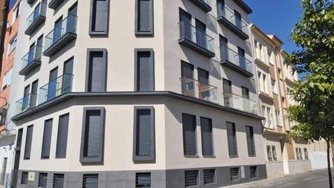 Property building, Neighbourhood