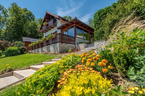 Property building, Garden