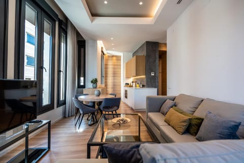 Living room, Seating area, Dining area