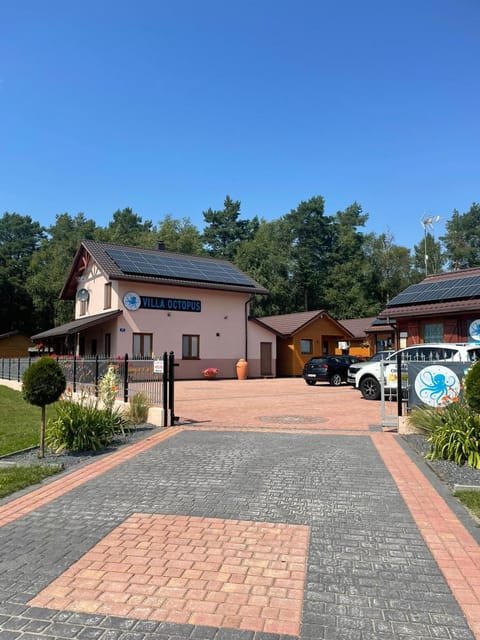 Property building, Parking