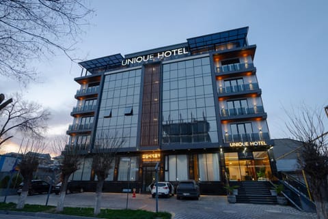 Property building, Facade/entrance
