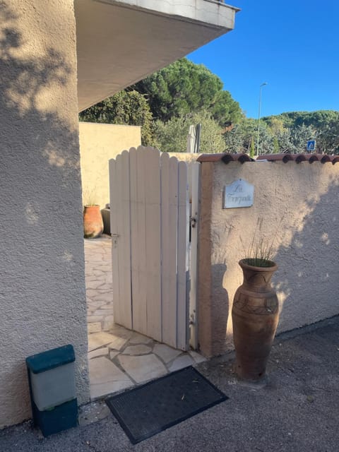 Superbe Emplacement , terrasse et parking! Apartment in Saint-Tropez