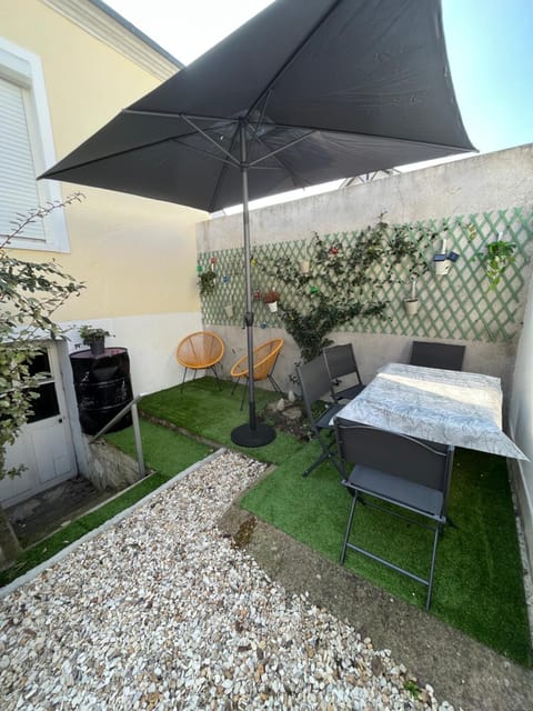 Patio, Garden, Garden view