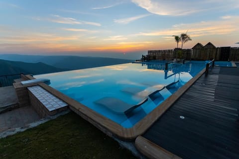 Day, Natural landscape, Mountain view, Pool view, Swimming pool