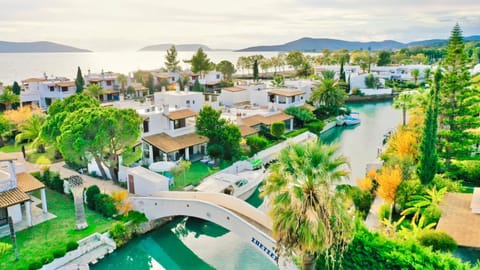 Property building, Day, Neighbourhood, Natural landscape, Bird's eye view