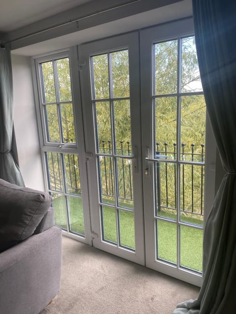 Upstairs river apartment Apartment in Gloucester