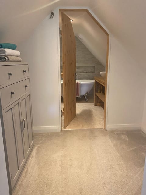 Upstairs river apartment Apartment in Gloucester