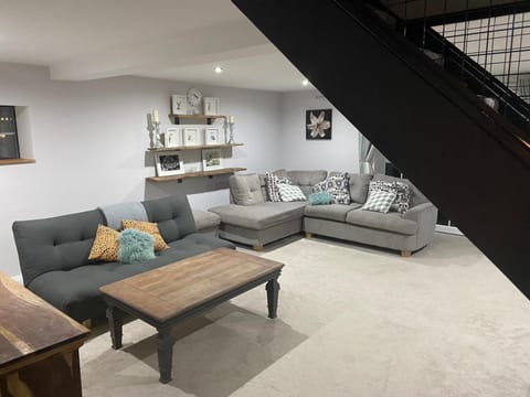 Upstairs river apartment Apartment in Gloucester