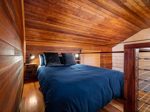 Pilgrim Blue, Derby - Two charming apartments in the heart of Derby Apartment in Branxholm