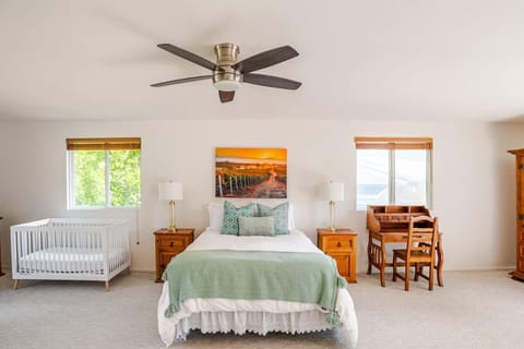 Sonoma Wine Country Bungalow House in Sonoma