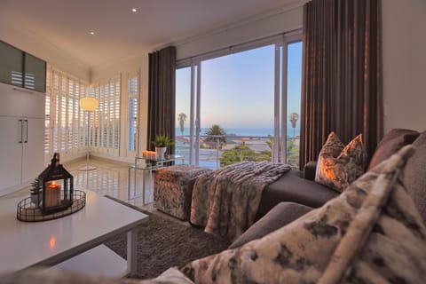 Living room, Sea view