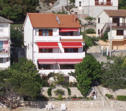 Property building, Restaurant/places to eat, Summer, Balcony/Terrace, Beach, Sea view