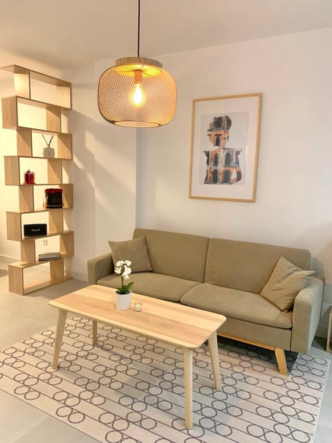 Lounge or bar