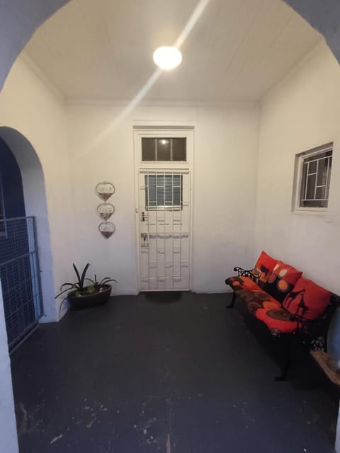 Karoo Refresh Cheerful 2 Bedroom House Villa in Western Cape