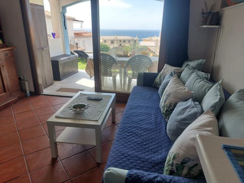 TV and multimedia, Balcony/Terrace, Living room, Seating area