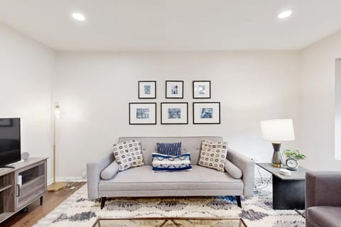 Hunter's Terrace House in Mount Pleasant