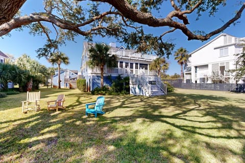 2714 Bayonne Street House in Sullivans Island