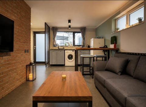 TV and multimedia, Kitchen or kitchenette, Living room, Dining area