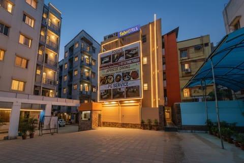 Property building, Facade/entrance