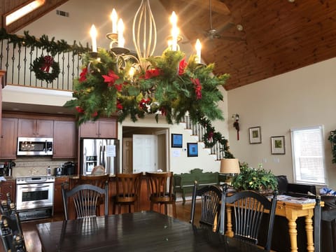 Lake views galore from balconies right on the lake and drought-proof deep water Chalet in Lake Lanier