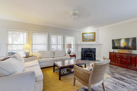 Shady Retreat House in Tybee Island