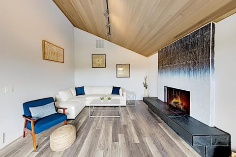 Mountainedge Chateau House in Sunriver