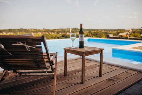 Swimming pool, Drinks